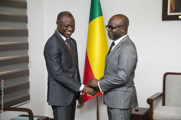 Conrad Gbaguidi échange avec l’Ordre des Pharmaciens