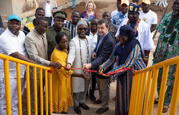 Développement durable à Monkpa : Conrad Gbaguidi et Mariam Chabi Talata inaugurent des toilettes agroécologiques