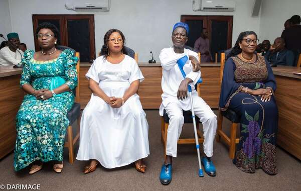 Promus dans divers ordres de mérite du Bénin : 04 agents du Conseil Économique et Social renouvellent leurs reconnaissances au Président Conrad Gbaguidi