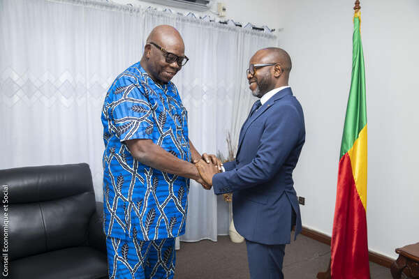 Le Président Conrad Gbaguidi reçoit en audience l’Association Maxi Hwendo