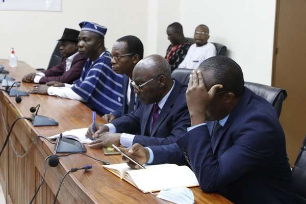 Le Président Tabé Gbian visite la CENA et s'enquiert des préparatifs des prochaines législatives